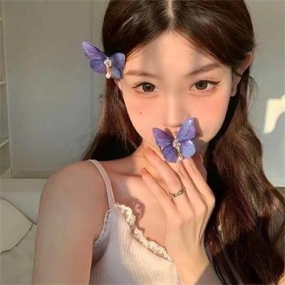 女玩家喜迎春